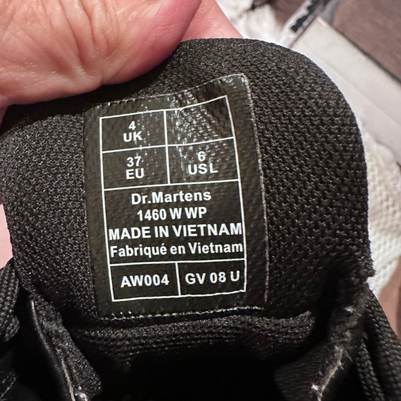 Dr. Martens WOMENS  size 6 drywair Black Shoes waterproof - Picture 3 of 11